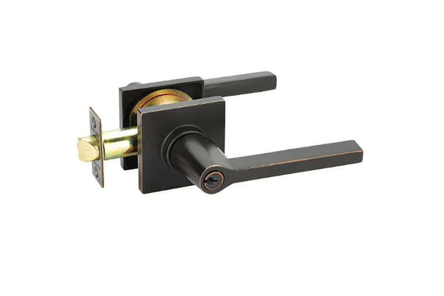 HELIOS (HLO) KEY IN LEVER SINGLE CYLINDER SQUARE ROSETTE (5122) LOCKSET IN WITH 2-3/8