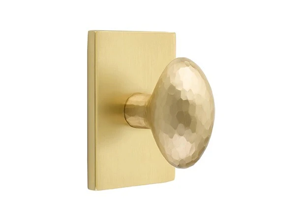 HAMMERED EGG (HE) PRIVACY (BED/BATH) KNOB WITH 2-3/8